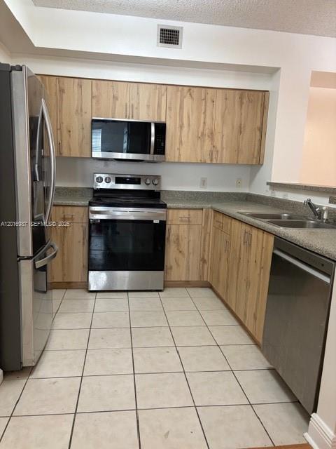 EL-AD NOB HILL CONDO - Residential Lease