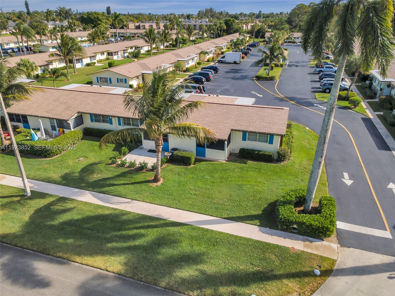 CRESTHAVEN VILLAS 14 COND - Residential