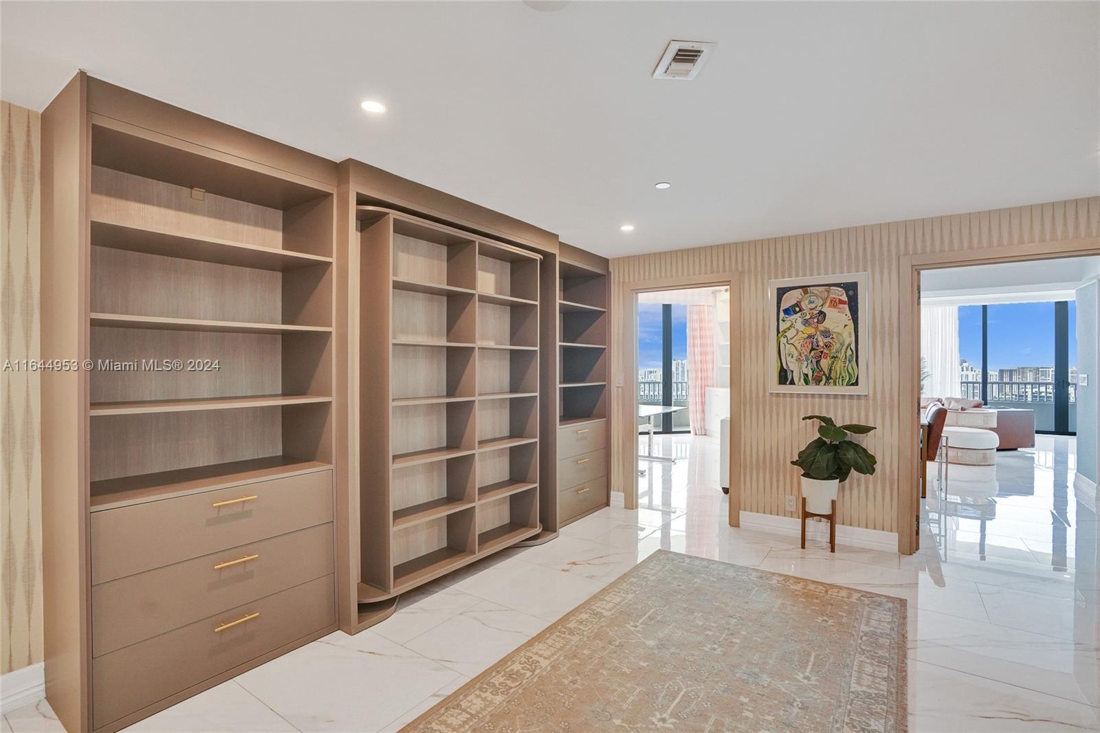 3000 ISL BLVD WILLIAMS IS - Residential