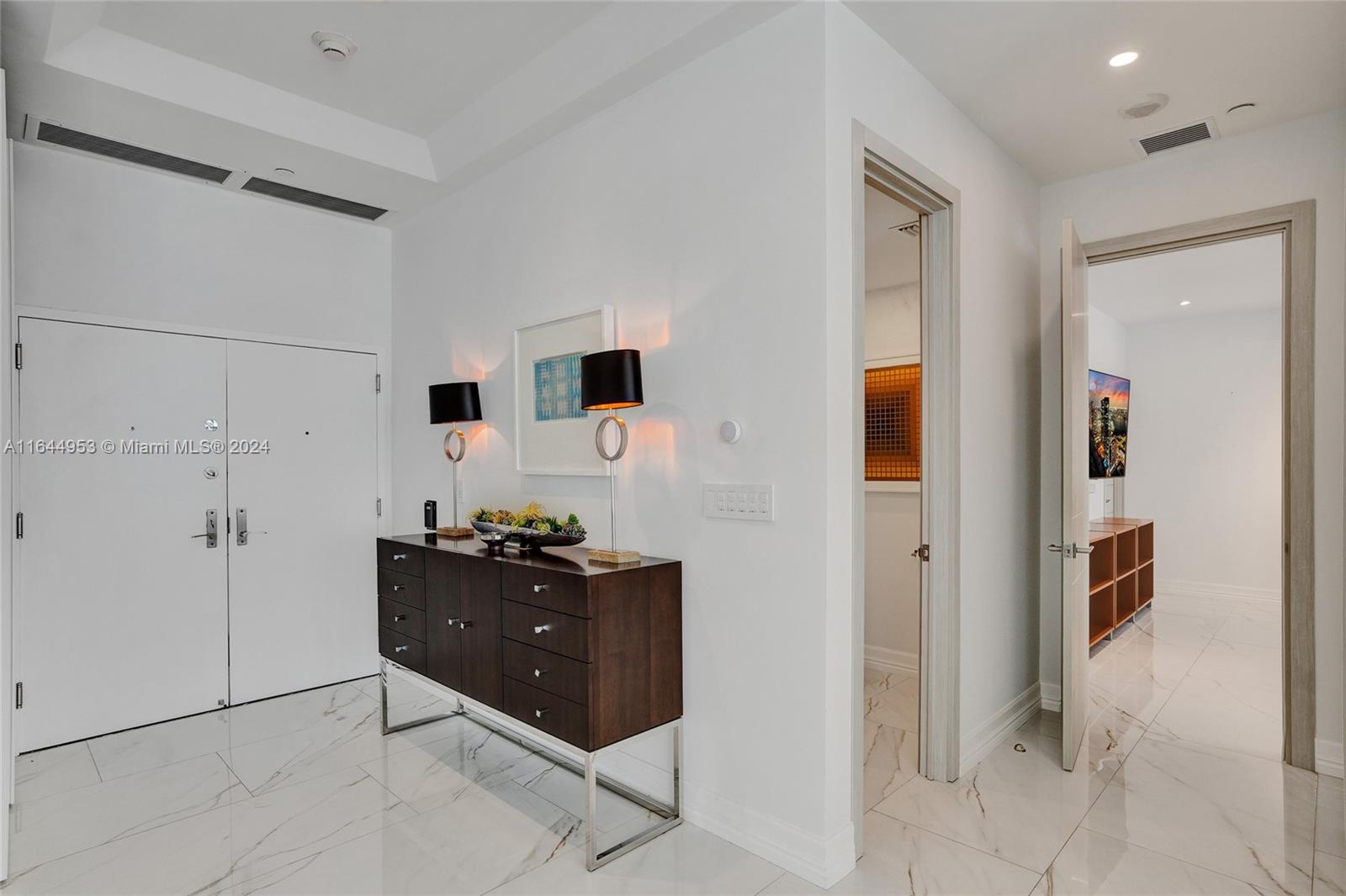 3000 ISL BLVD WILLIAMS IS - Residential