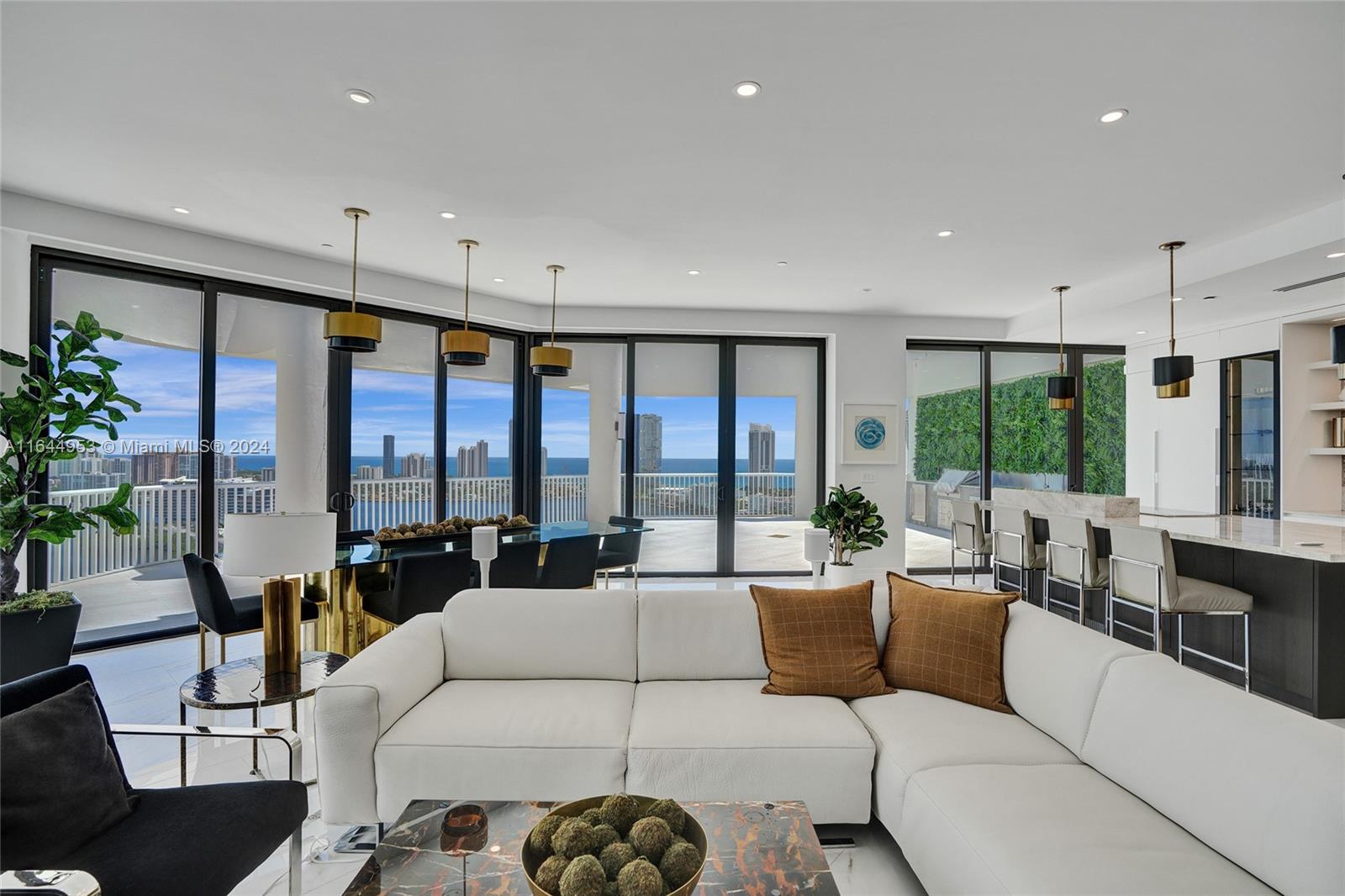 3000 ISL BLVD WILLIAMS IS - Residential