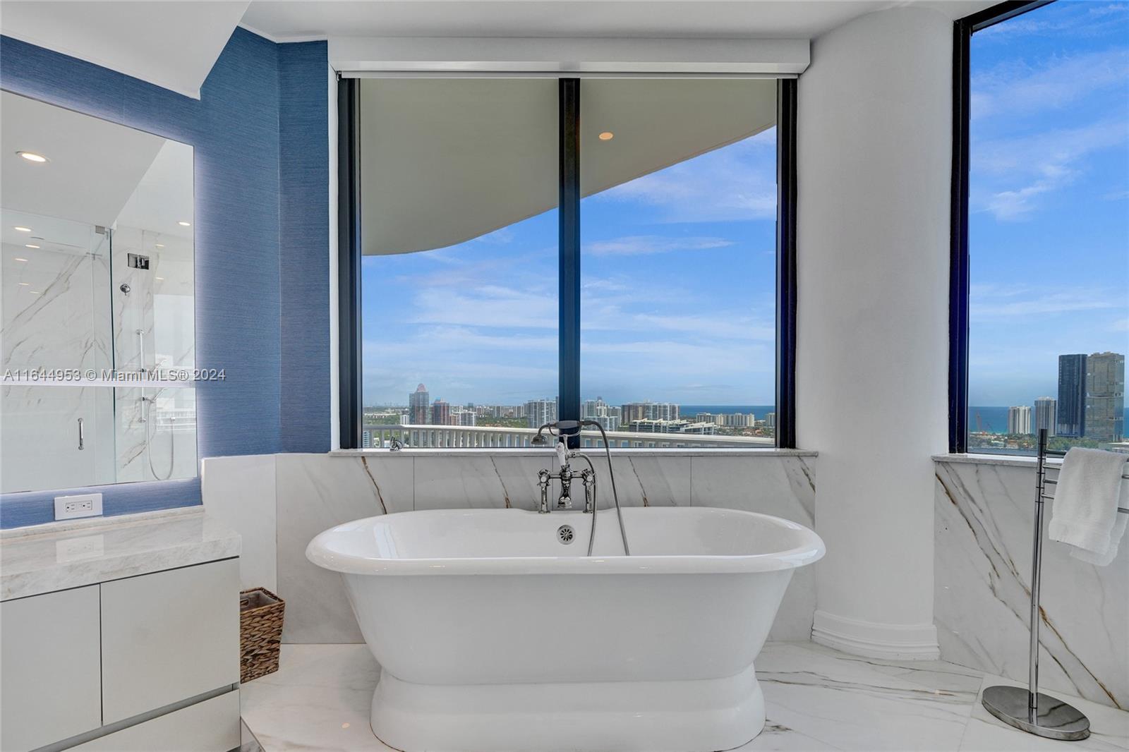 3000 ISL BLVD WILLIAMS IS - Residential