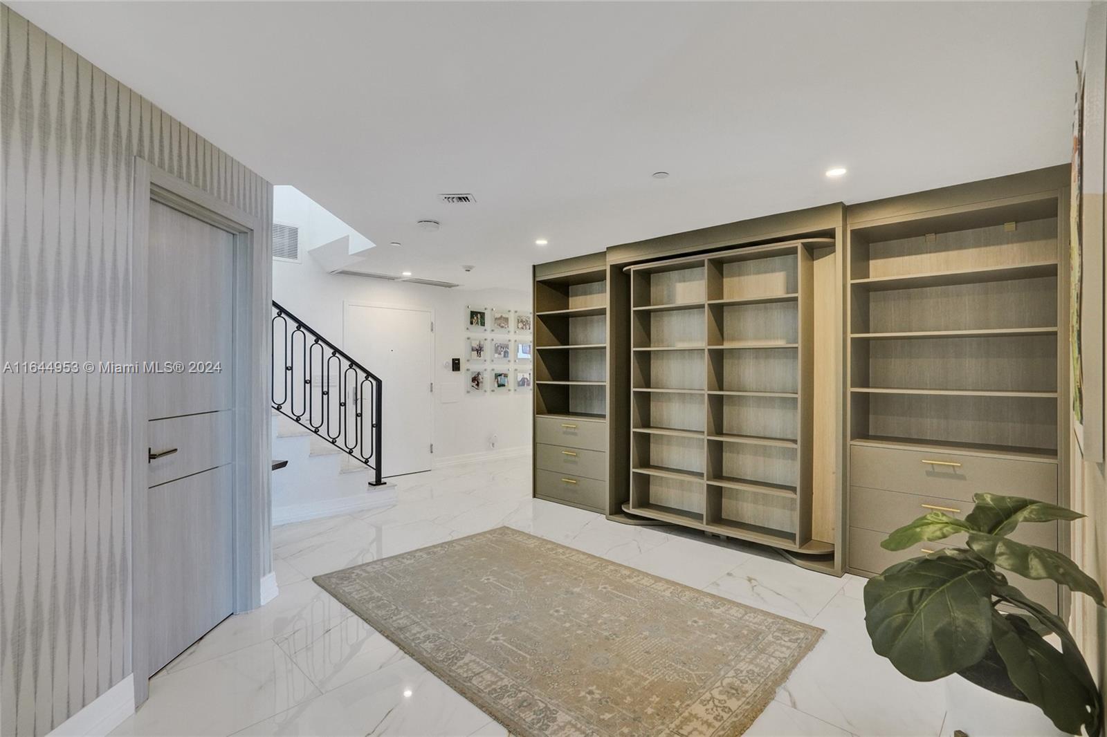 3000 ISL BLVD WILLIAMS IS - Residential