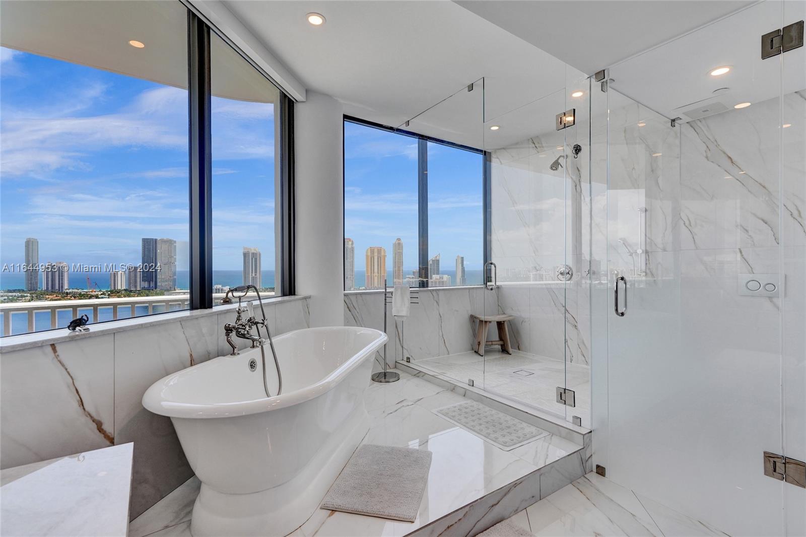 3000 ISL BLVD WILLIAMS IS - Residential