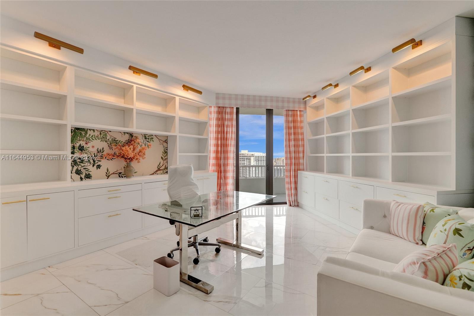3000 ISL BLVD WILLIAMS IS - Residential