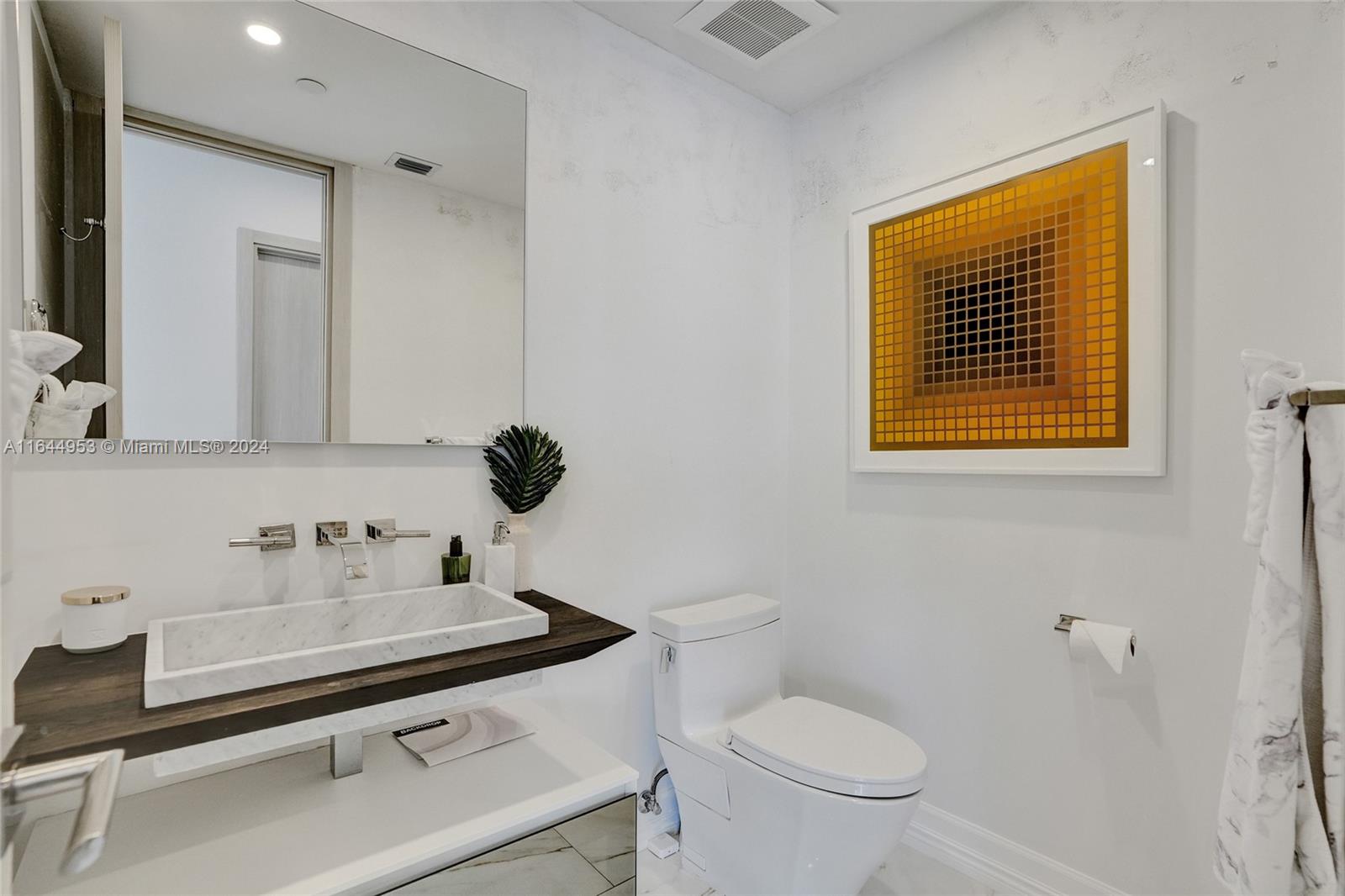 3000 ISL BLVD WILLIAMS IS - Residential