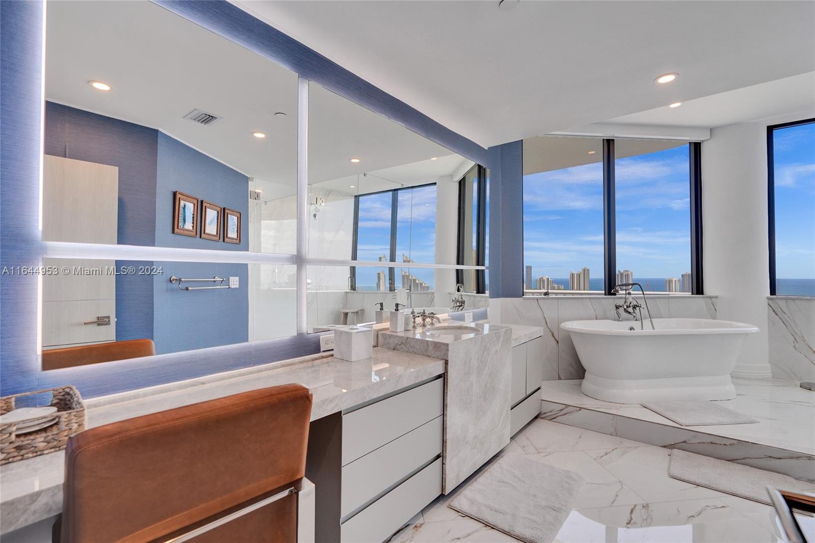 3000 ISL BLVD WILLIAMS IS - Residential