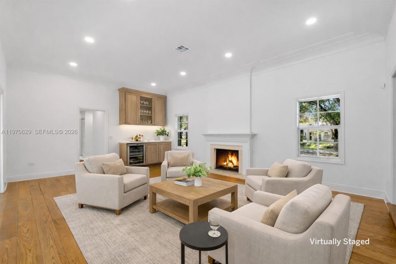 CORAL GABLES RIVIERA SEC - Residential