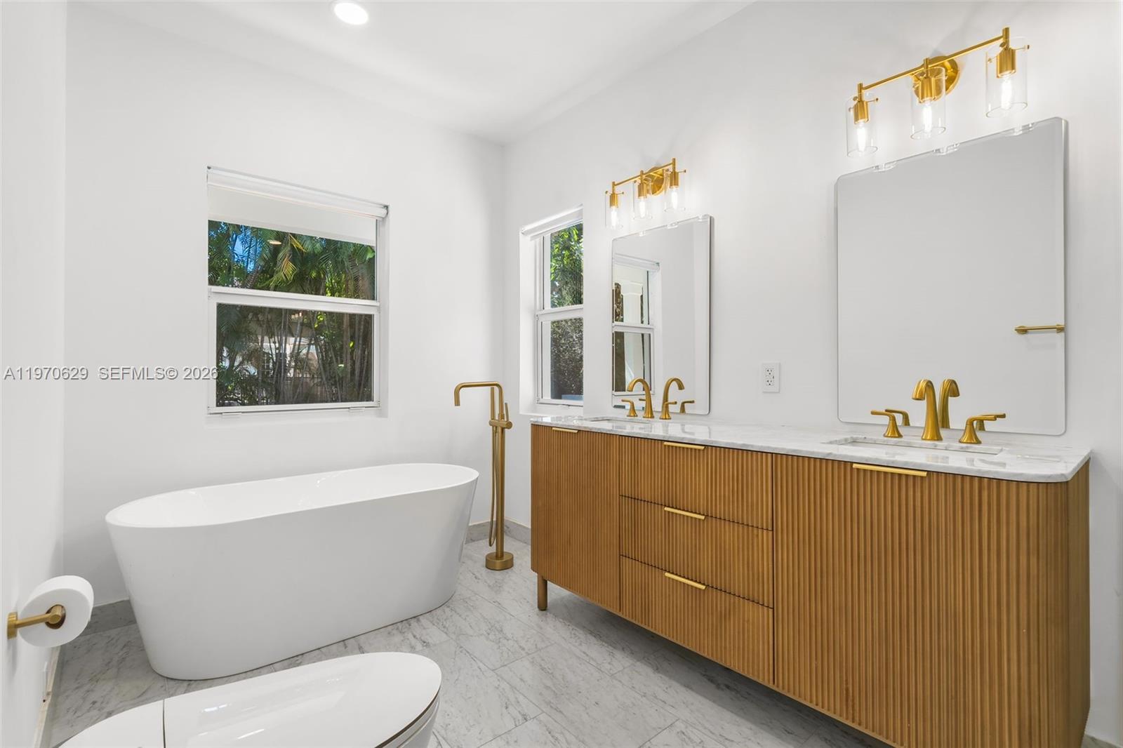 CORAL GABLES RIVIERA SEC - Residential