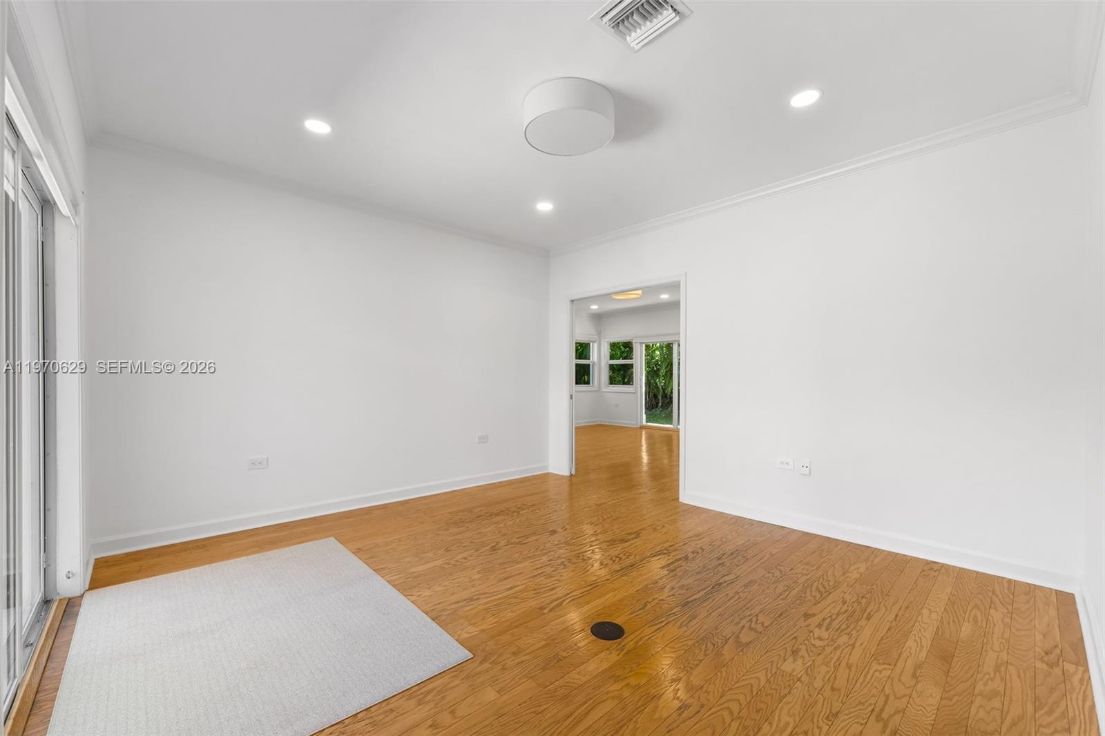 CORAL GABLES RIVIERA SEC - Residential