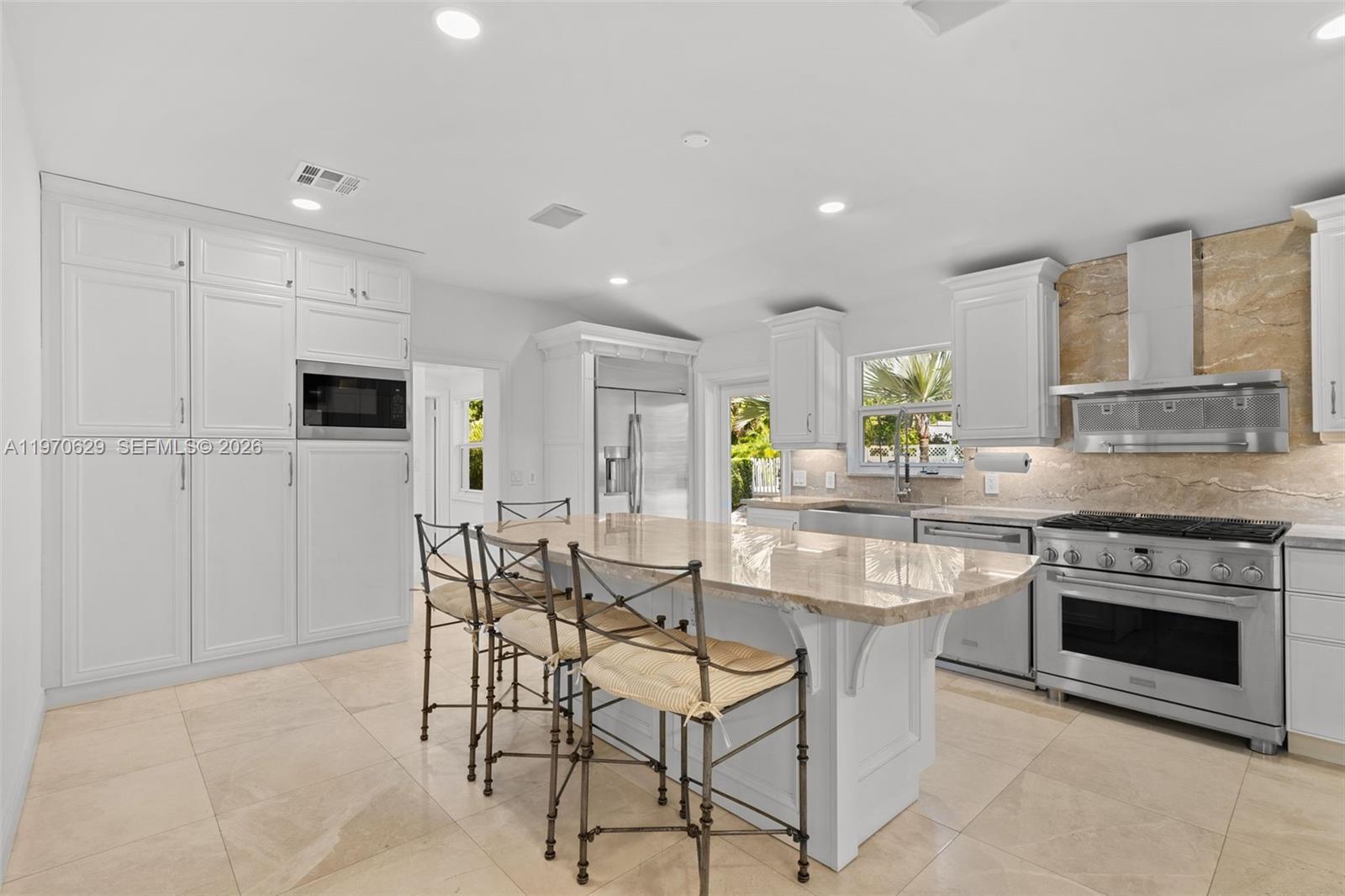 CORAL GABLES RIVIERA SEC - Residential