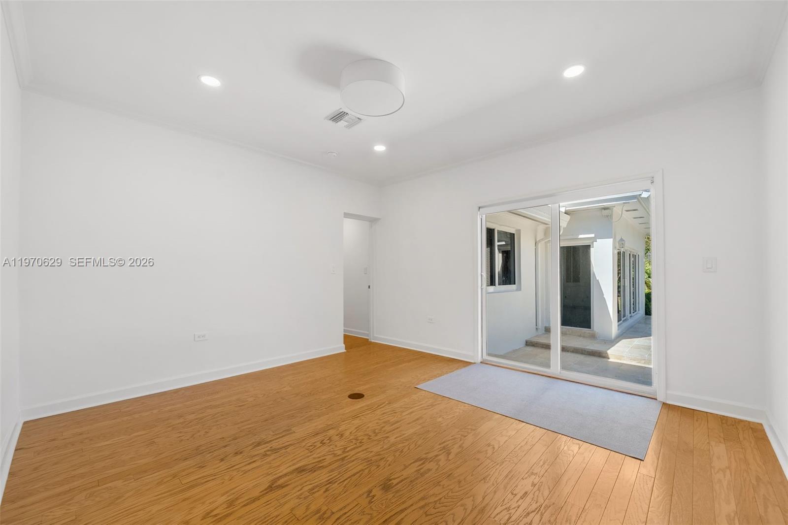 CORAL GABLES RIVIERA SEC - Residential