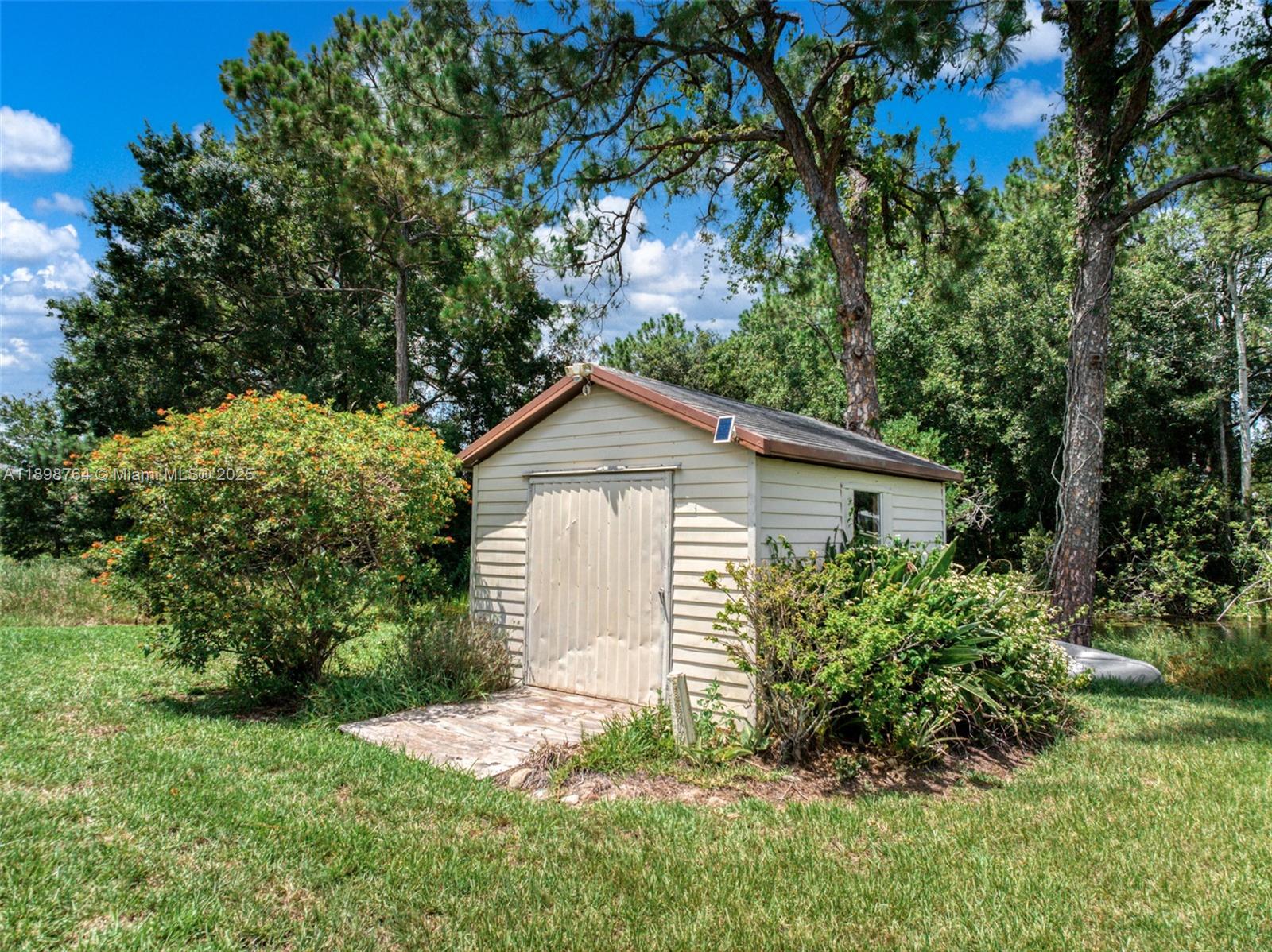 3271.000 - SUN N LAKES L. - Residential