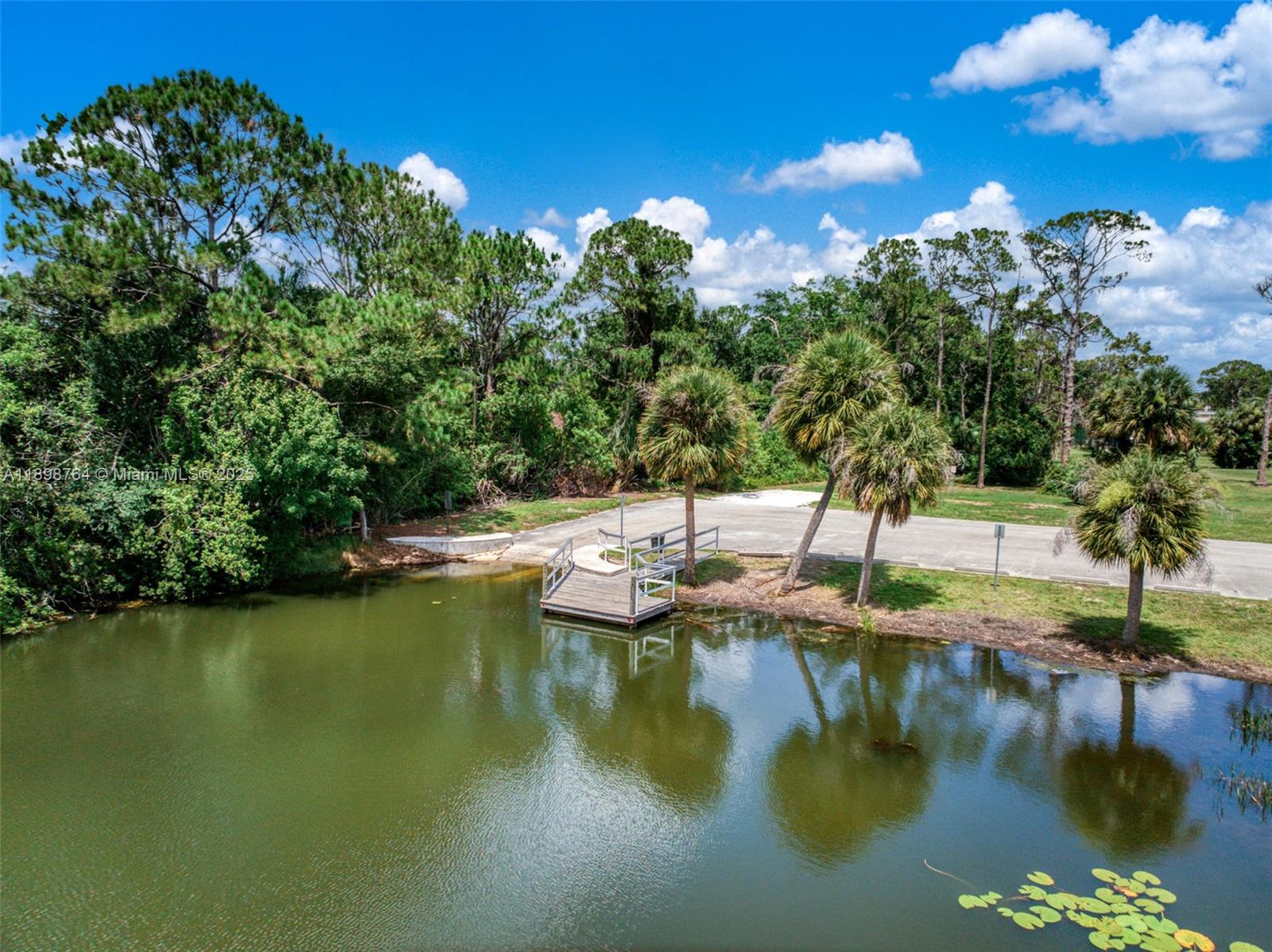 3271.000 - SUN N LAKES L. - Residential