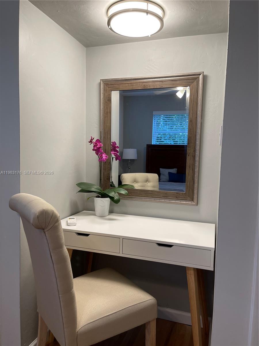 SUNNY SOUTH ACRES - Residential Lease