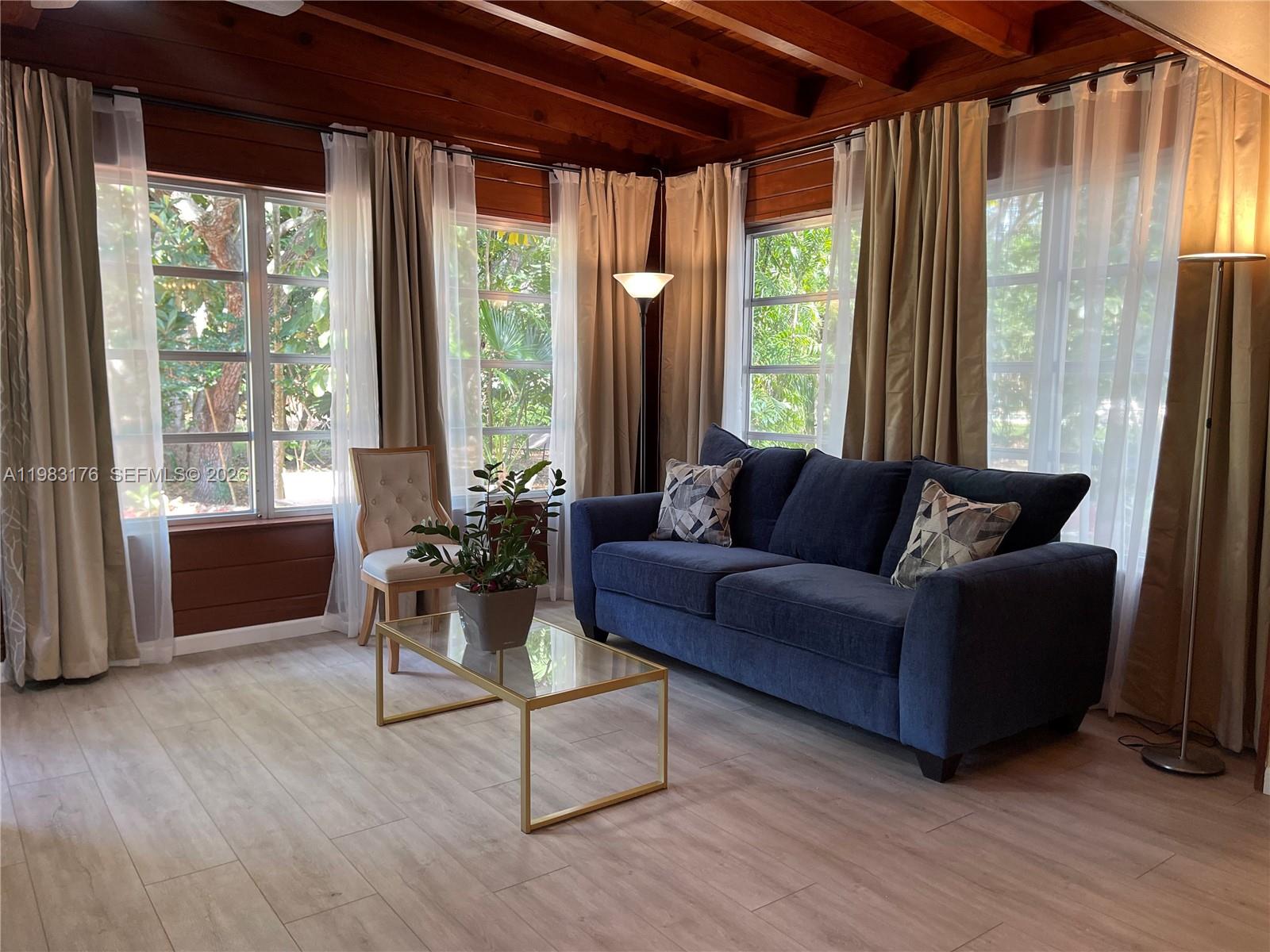 SUNNY SOUTH ACRES - Residential Lease