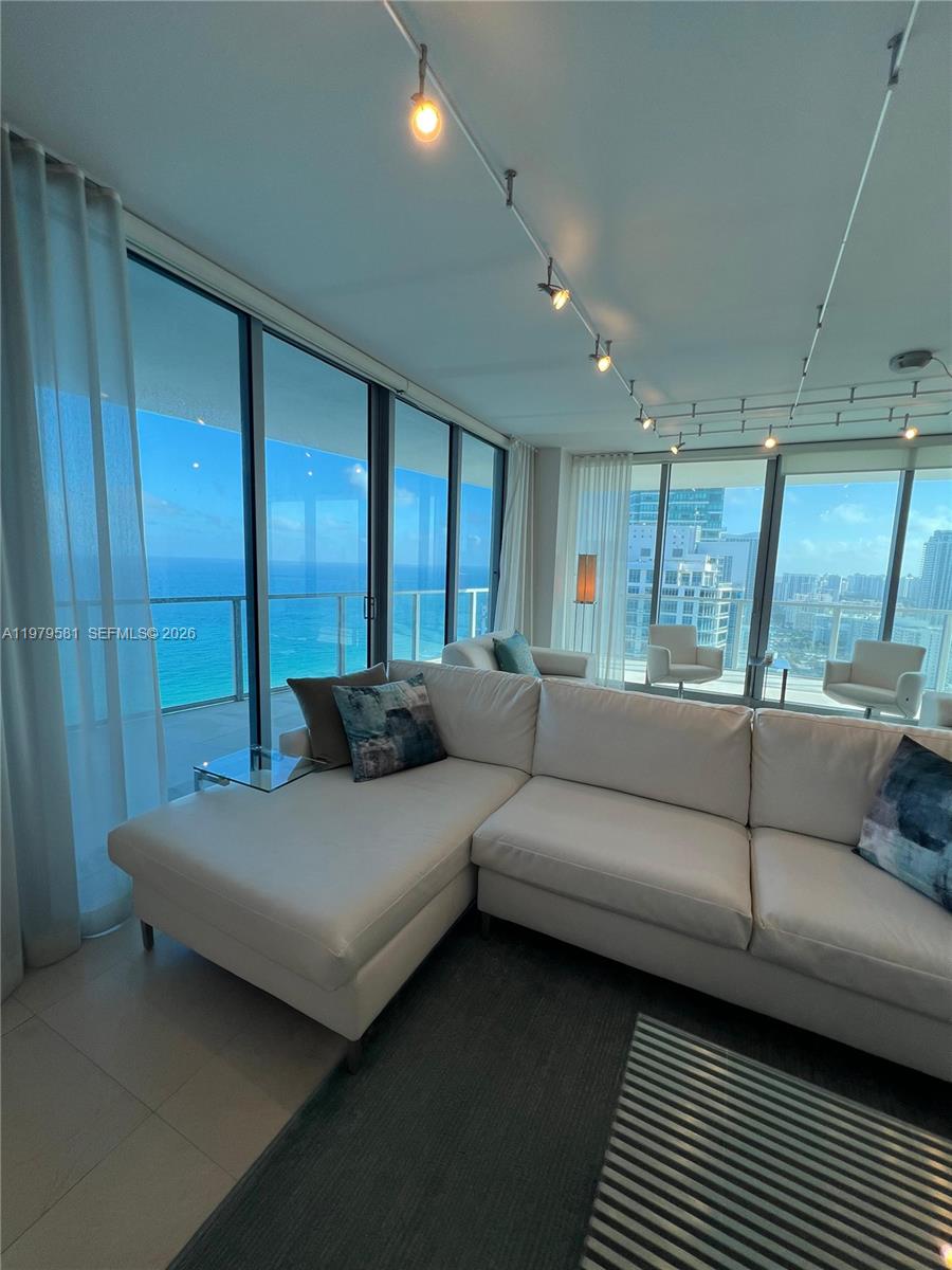 OCEAN PALMS CONDO - Residential