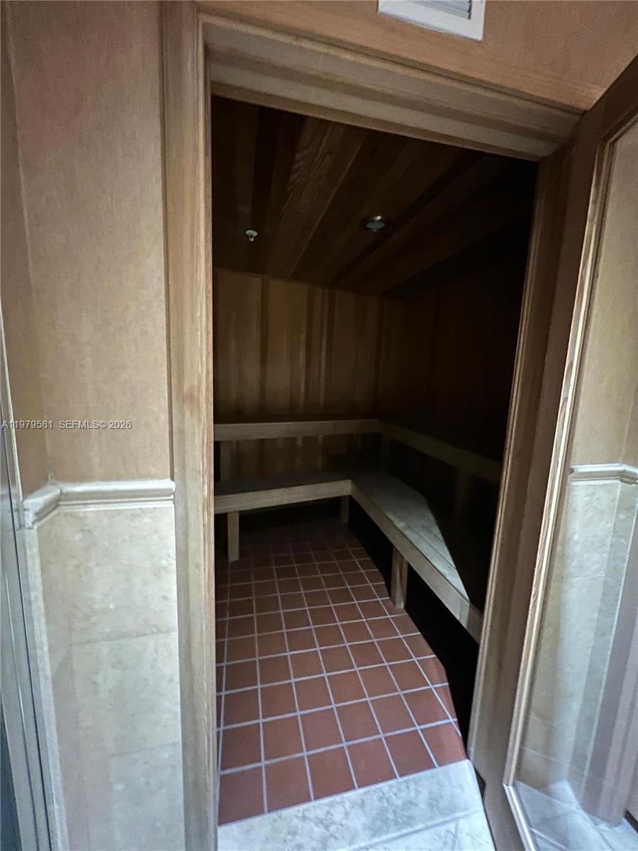 OCEAN PALMS CONDO - Residential