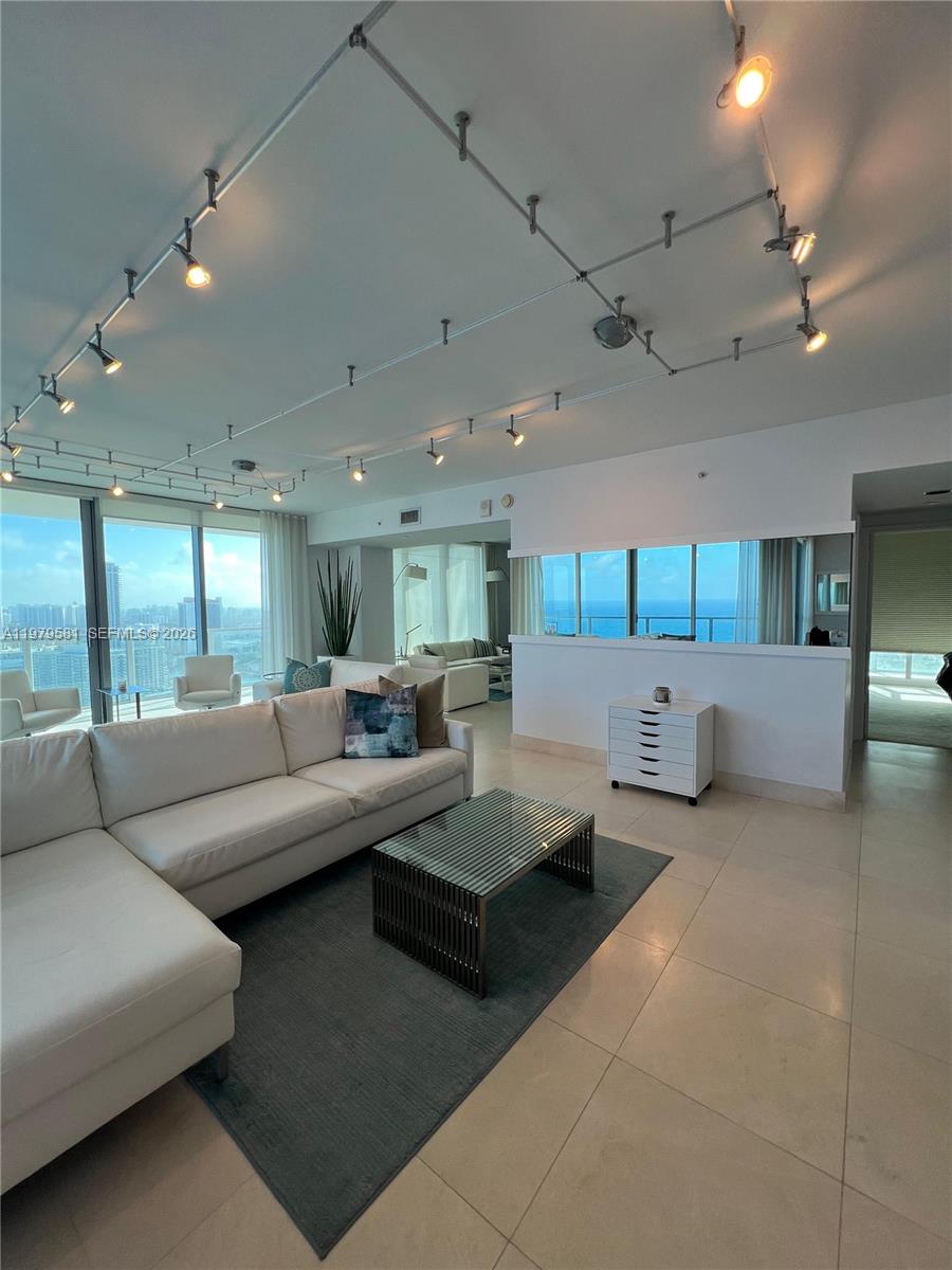 OCEAN PALMS CONDO - Residential