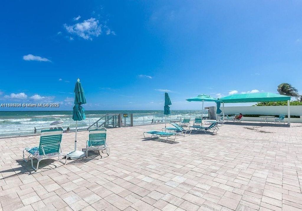 Photo of 3725 S Ocean Dr #508, Hollywood, FL 33019 (MLS # A11604804)