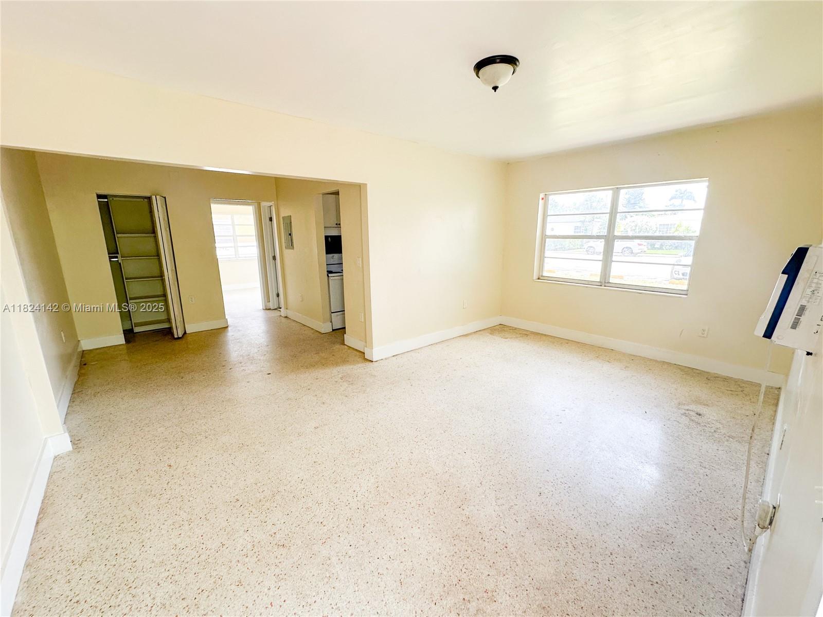 2130 Bay Dr 2, Miami Beach, Miami-Dade County, Florida - 1 Bedrooms  
1 Bathrooms - 