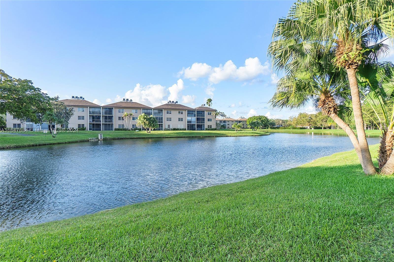 CASCADES OF LAUDERHILL 2 - Residential