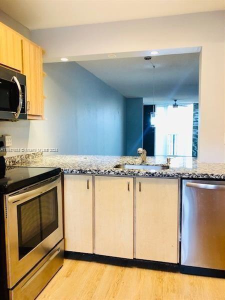 CASCADES OF LAUDERHILL 2 - Residential