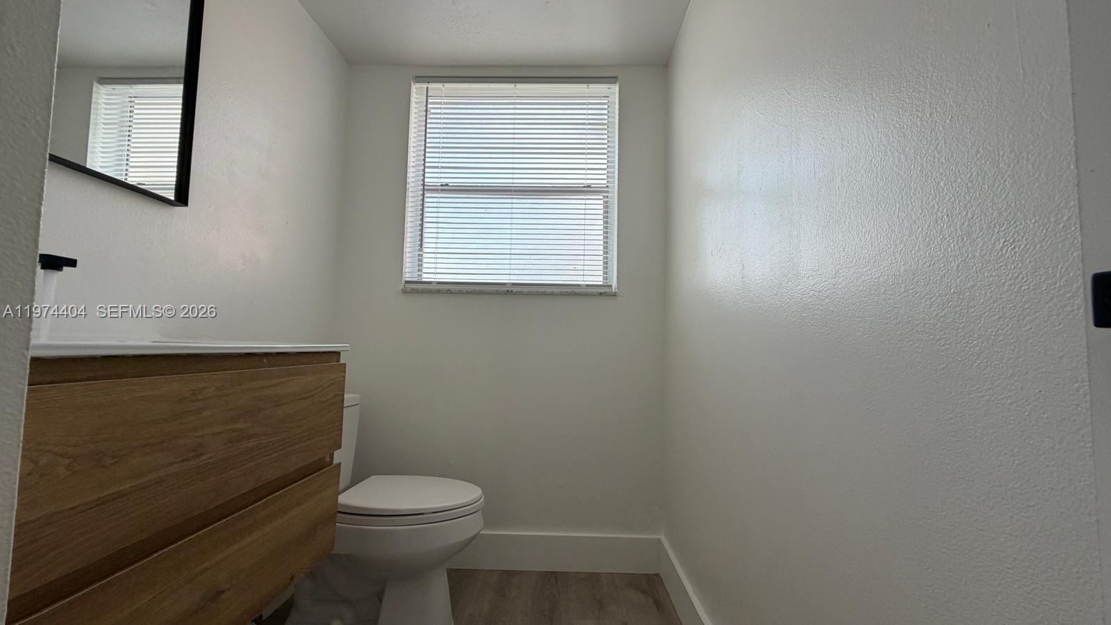 GOLDEN LAKES VILLAGE COND - Residential