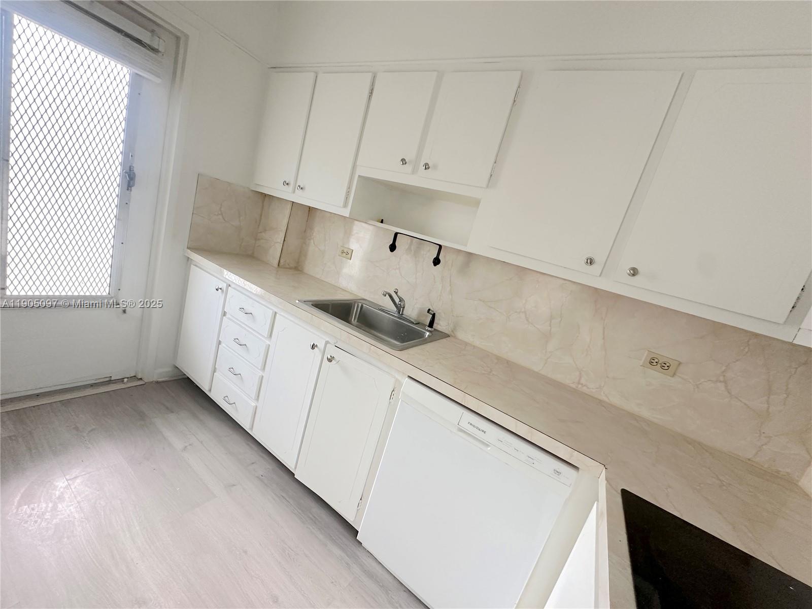 SUMMIT CONDO - Residential Lease