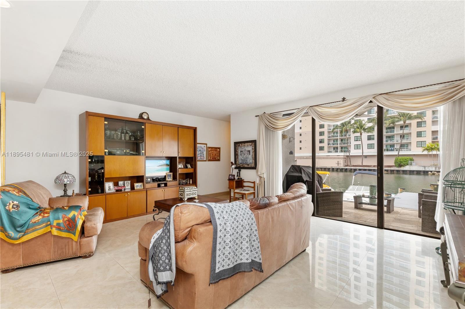 POINCIANA IS YT & RCQ CLU - Residential