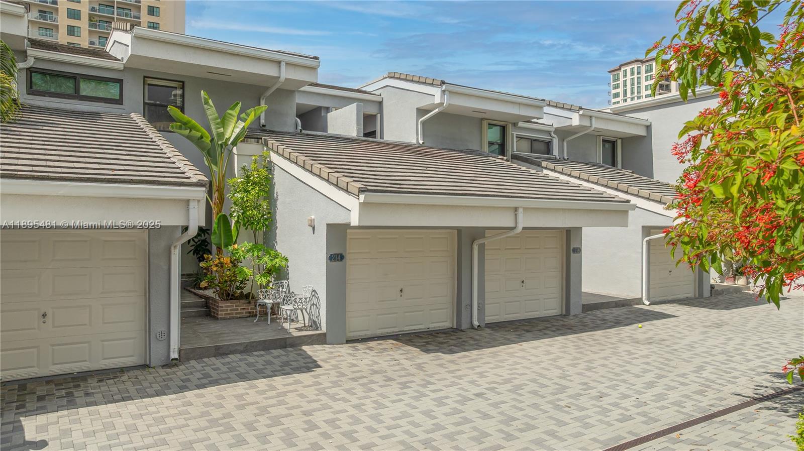 POINCIANA IS YT & RCQ CLU - Residential