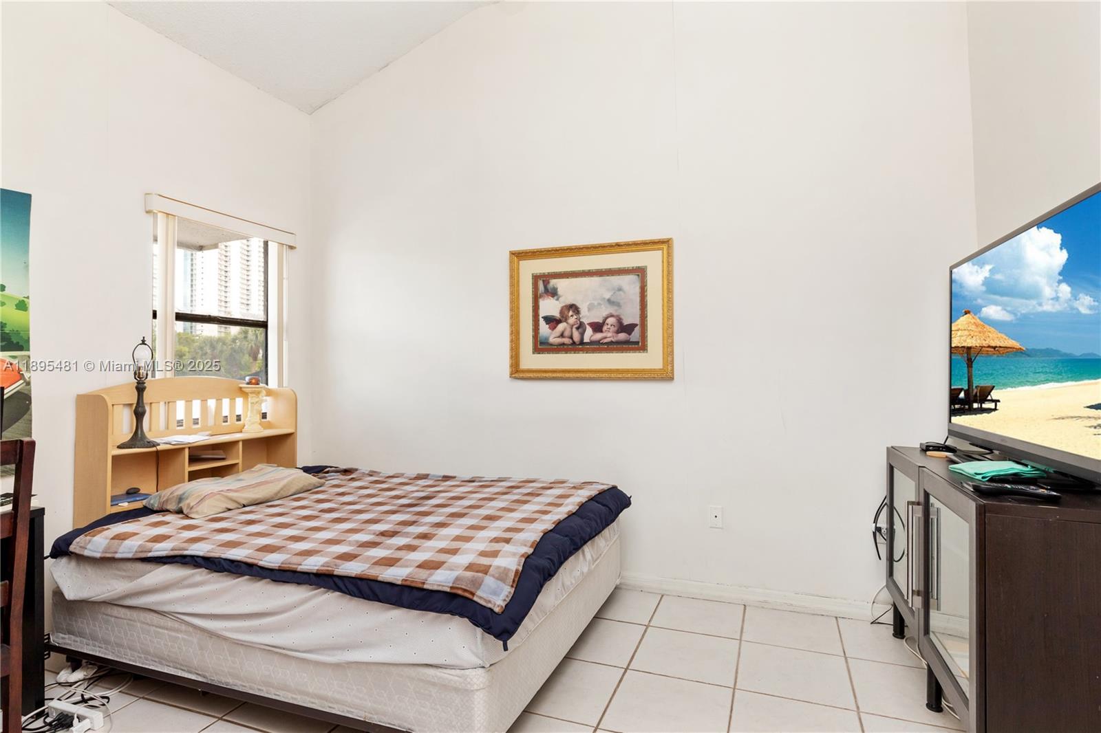 POINCIANA IS YT & RCQ CLU - Residential