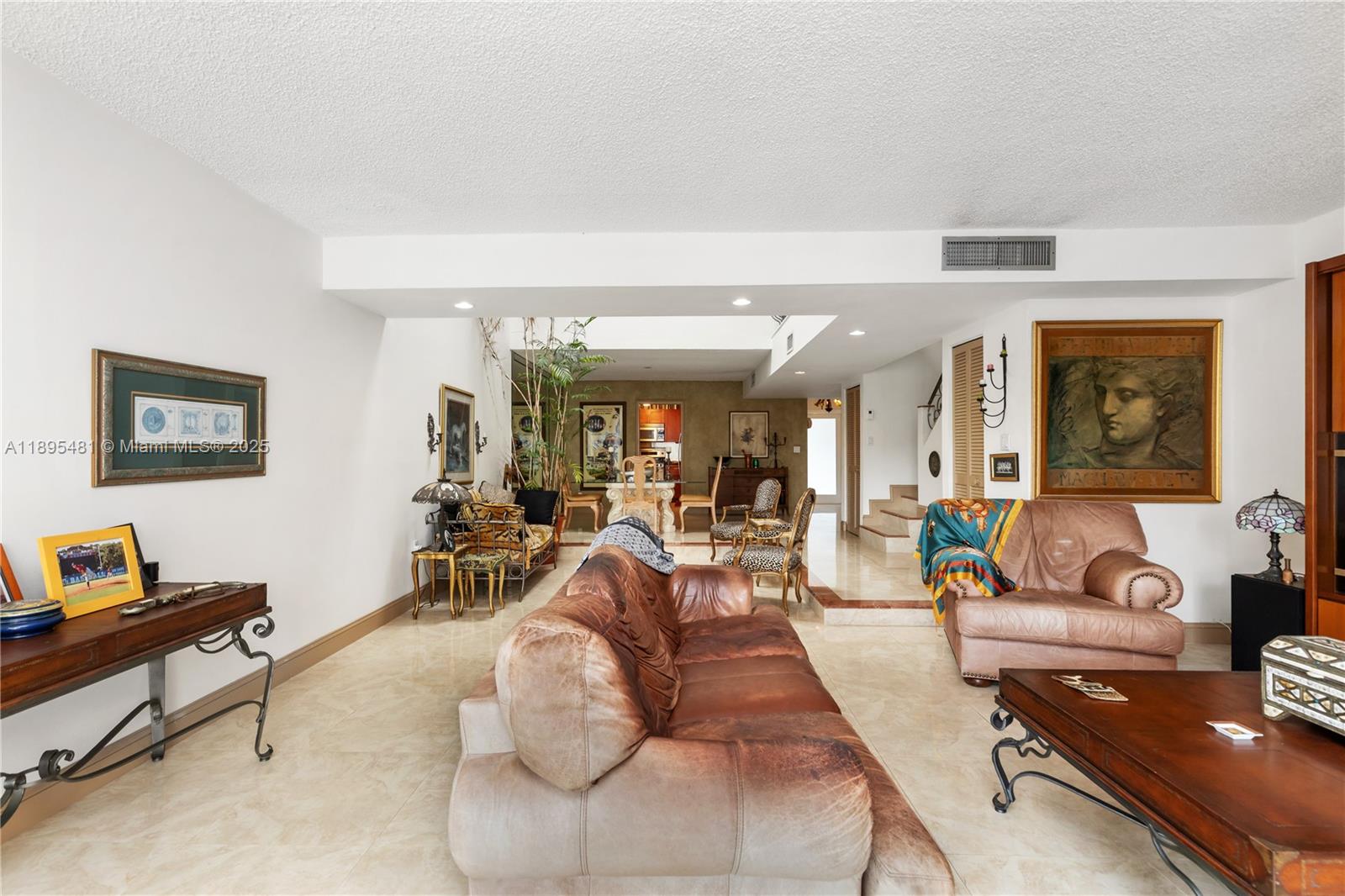 POINCIANA IS YT & RCQ CLU - Residential