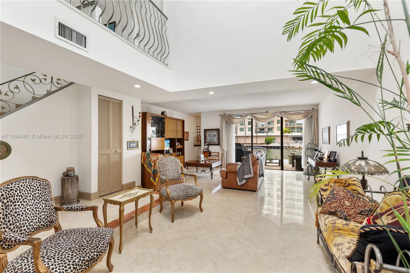 POINCIANA IS YT & RCQ CLU - Residential