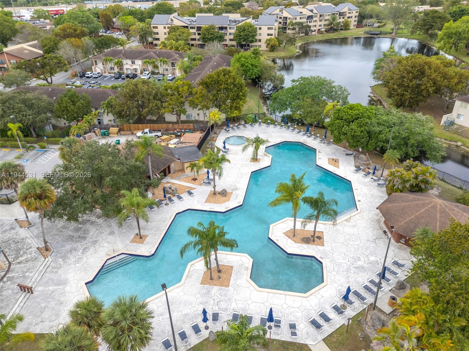 SEC 45 ATRIUMS AT SNAPPER - Residential