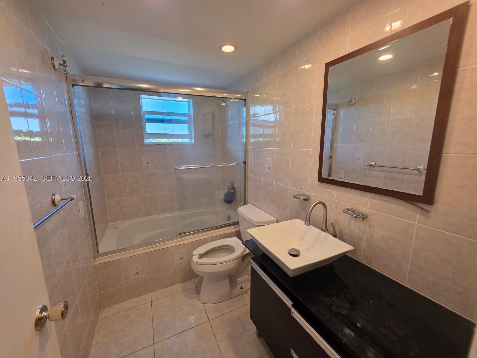 DIXIANA CONDO - Residential