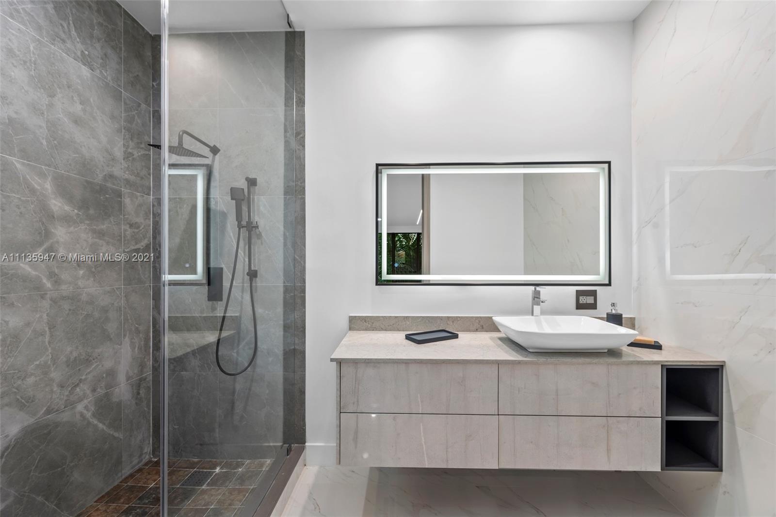 BELLE MEADE 1ST ADDN - Residential