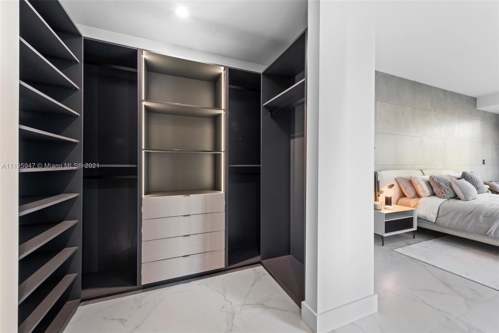 BELLE MEADE 1ST ADDN - Residential