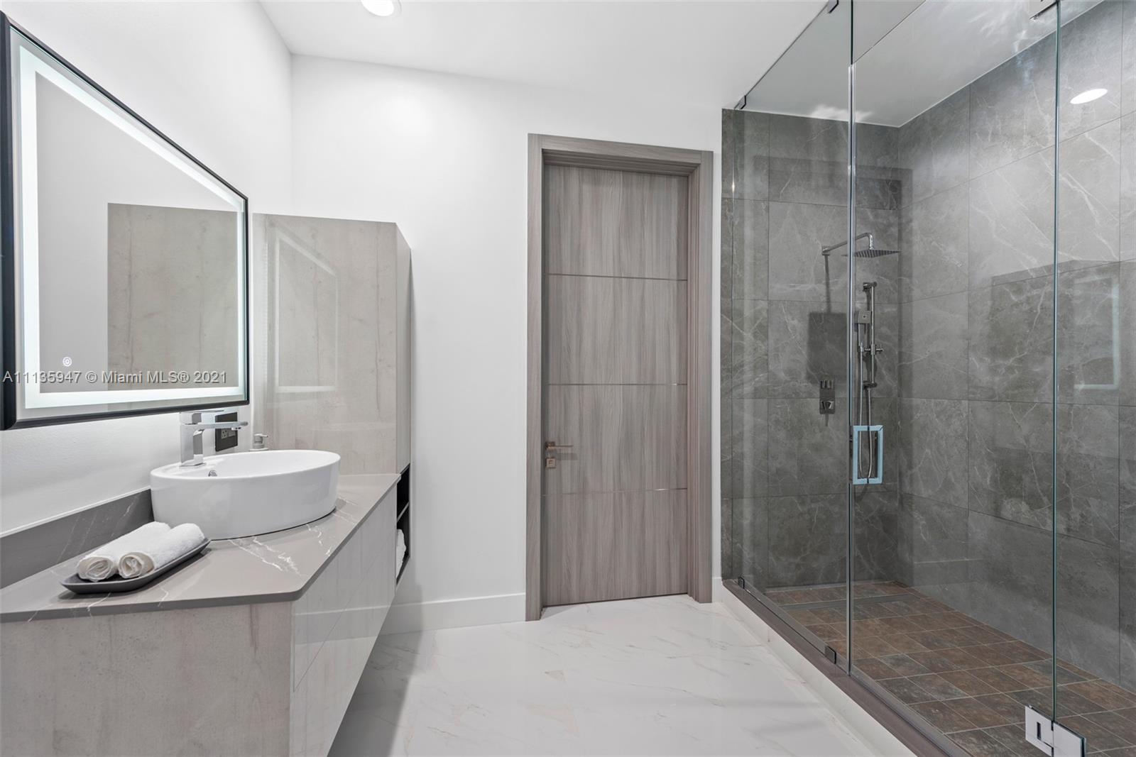 BELLE MEADE 1ST ADDN - Residential