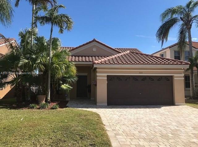 Property for Sale at 820 Falling Water Rd Rd, Weston, Broward County, Florida - Bedrooms: 3 
Bathrooms: 2  - $699,999