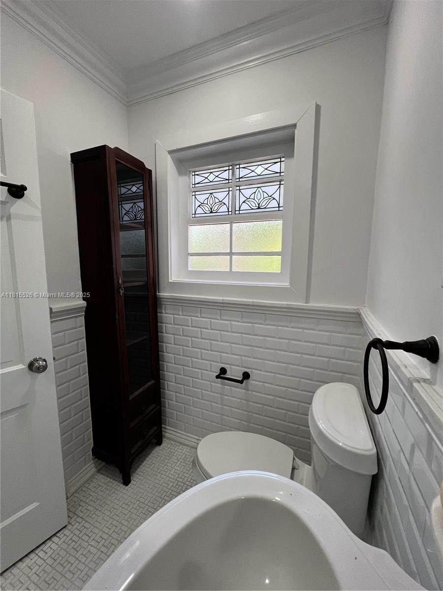 CORAL GABLES RIVIERA SEC - Residential Lease