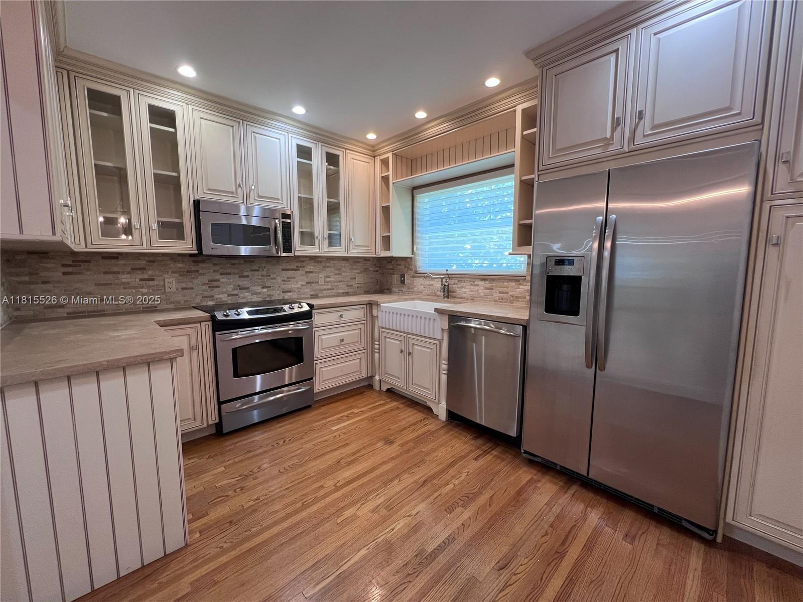 CORAL GABLES RIVIERA SEC - Residential Lease