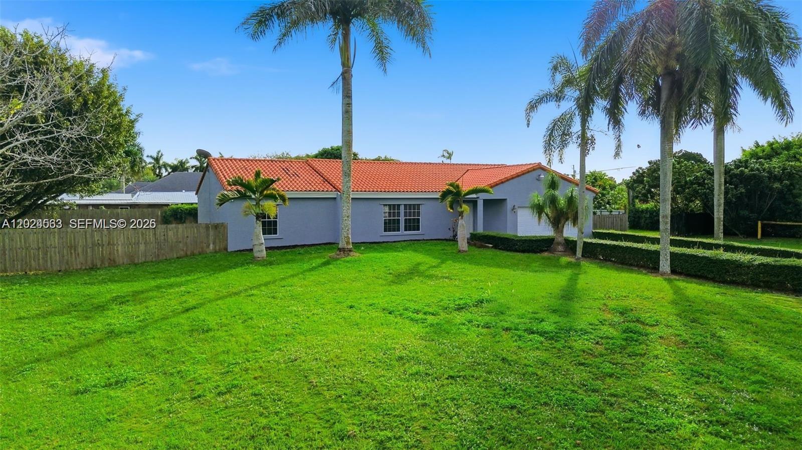 SOUTH WEST RANCHES - Residential