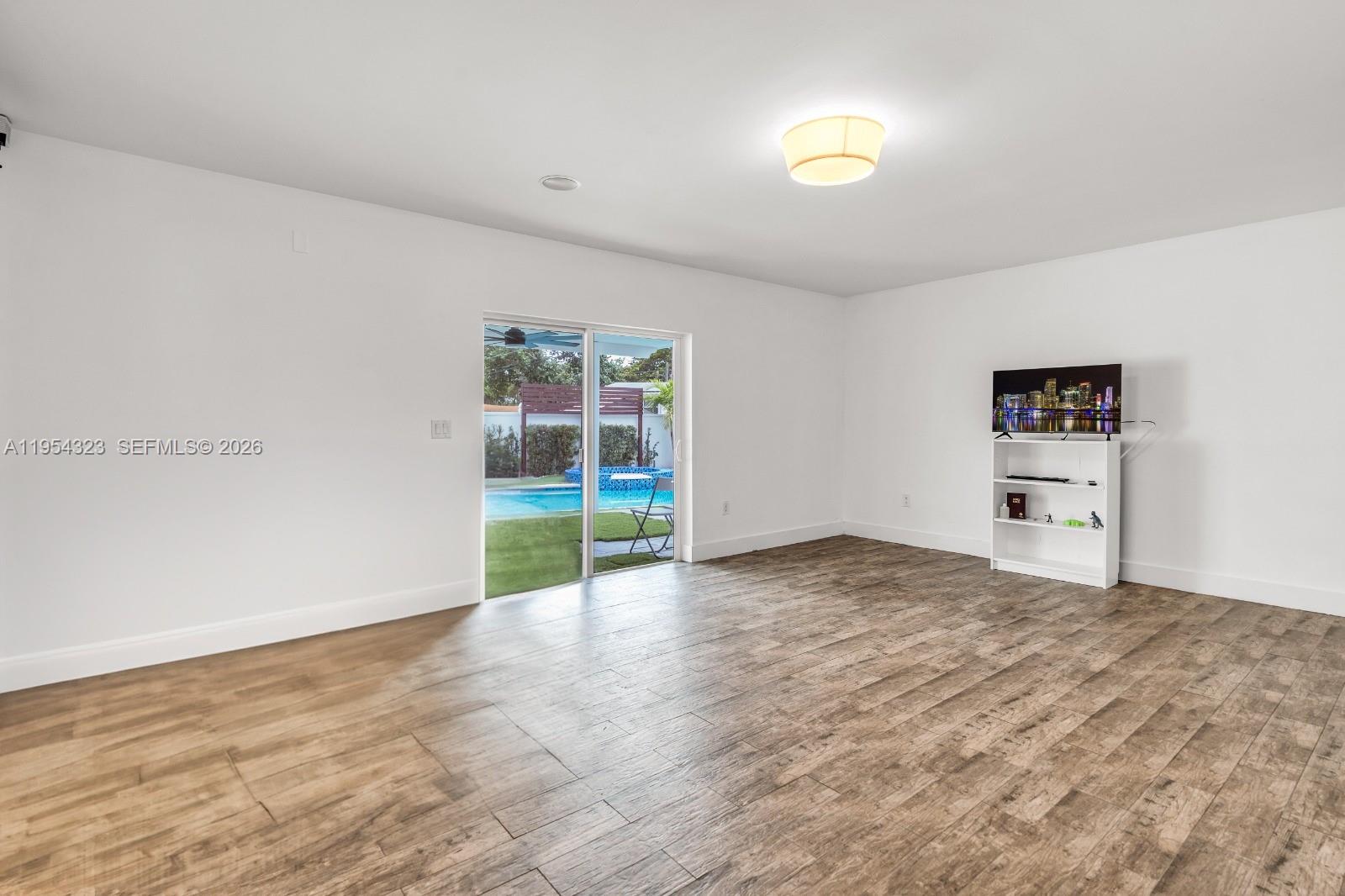 EAST BASS LAKE ESTATES - Residential