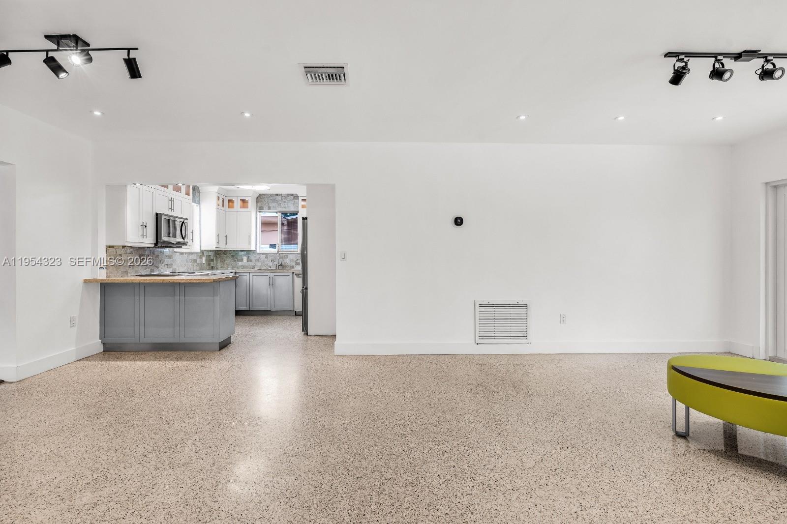 EAST BASS LAKE ESTATES - Residential