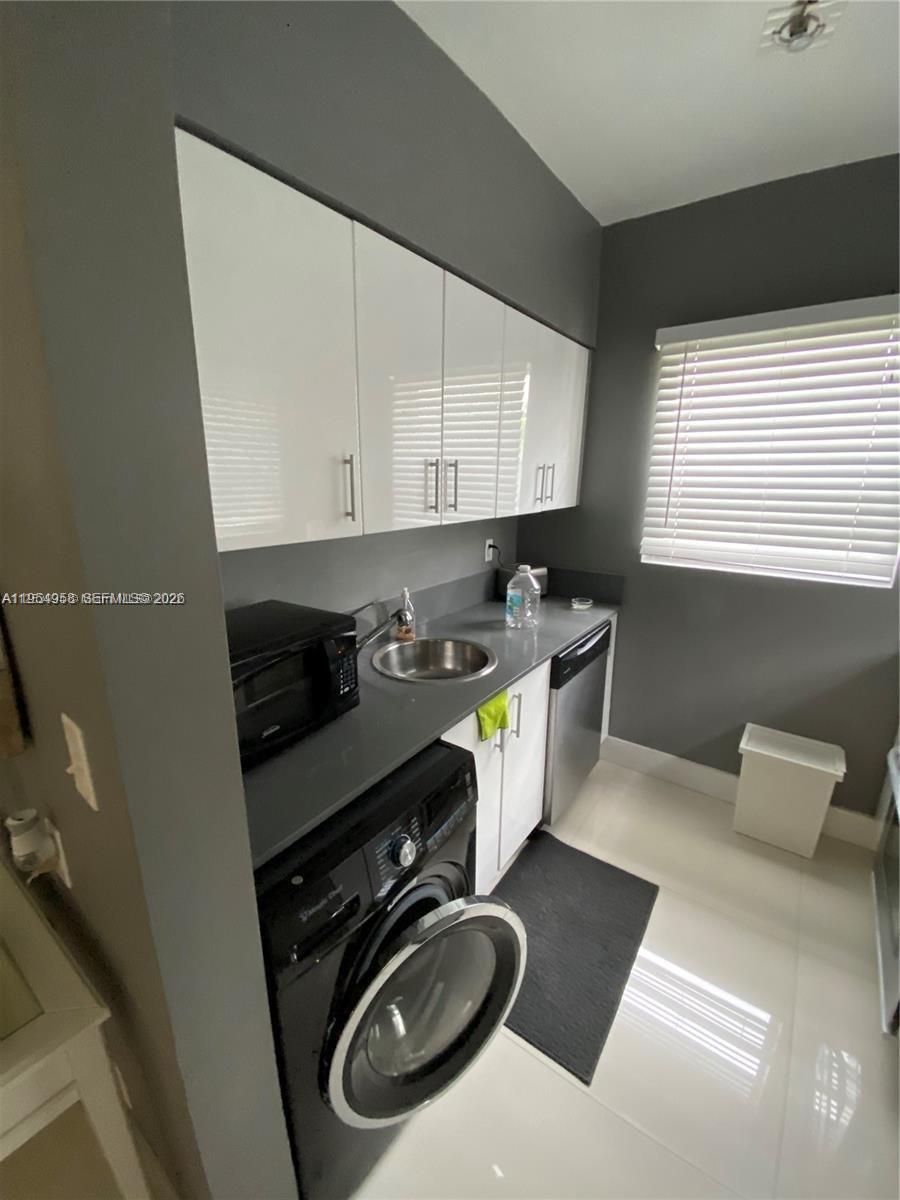 1604 DREXEL CONDO - Residential Lease