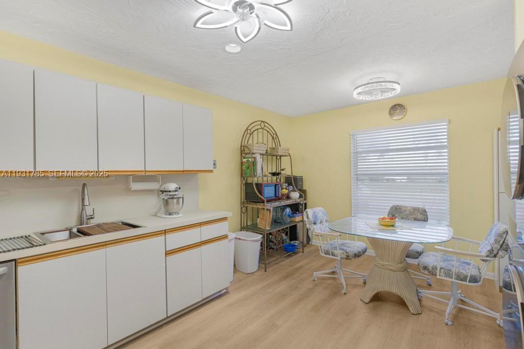 PINES OF DELRAY NORTH CON - Residential