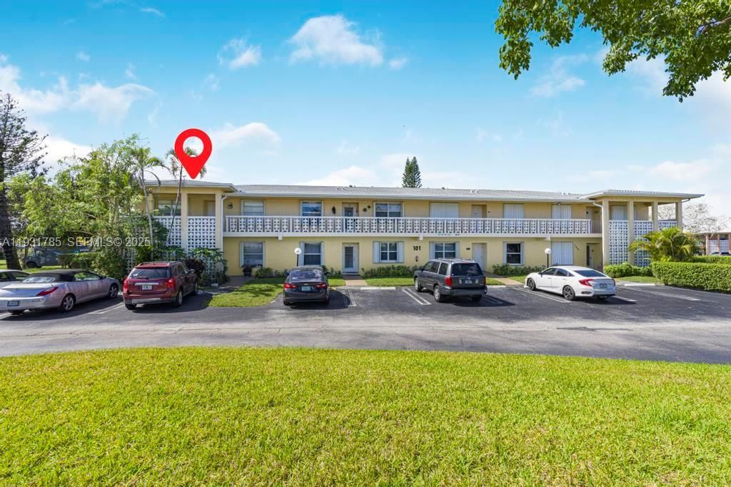 Photo of 1541 NW 18th Ave #101, Delray Beach, FL 33445 (MLS # A11931785)