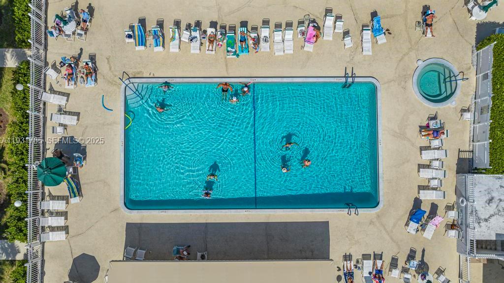 PINES OF DELRAY NORTH CON - Residential