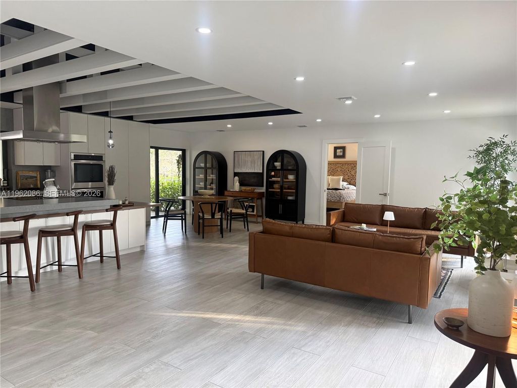 Photo of 470 Petersburg Ter #470, Plantation, FL 33325 (MLS # A11962086)